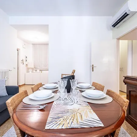 King Size Wifi Air Conditioning Tv50 10min Colosseo-trastevere