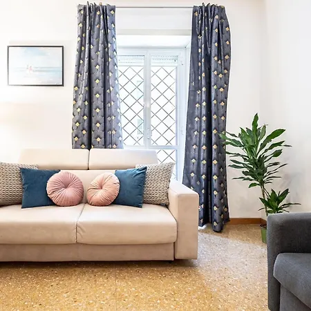 King Size Wifi Air Conditioning Tv50 10min Colosseo-trastevere *